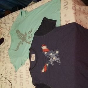 2 American eagle mens t shirts great condition size Xl
